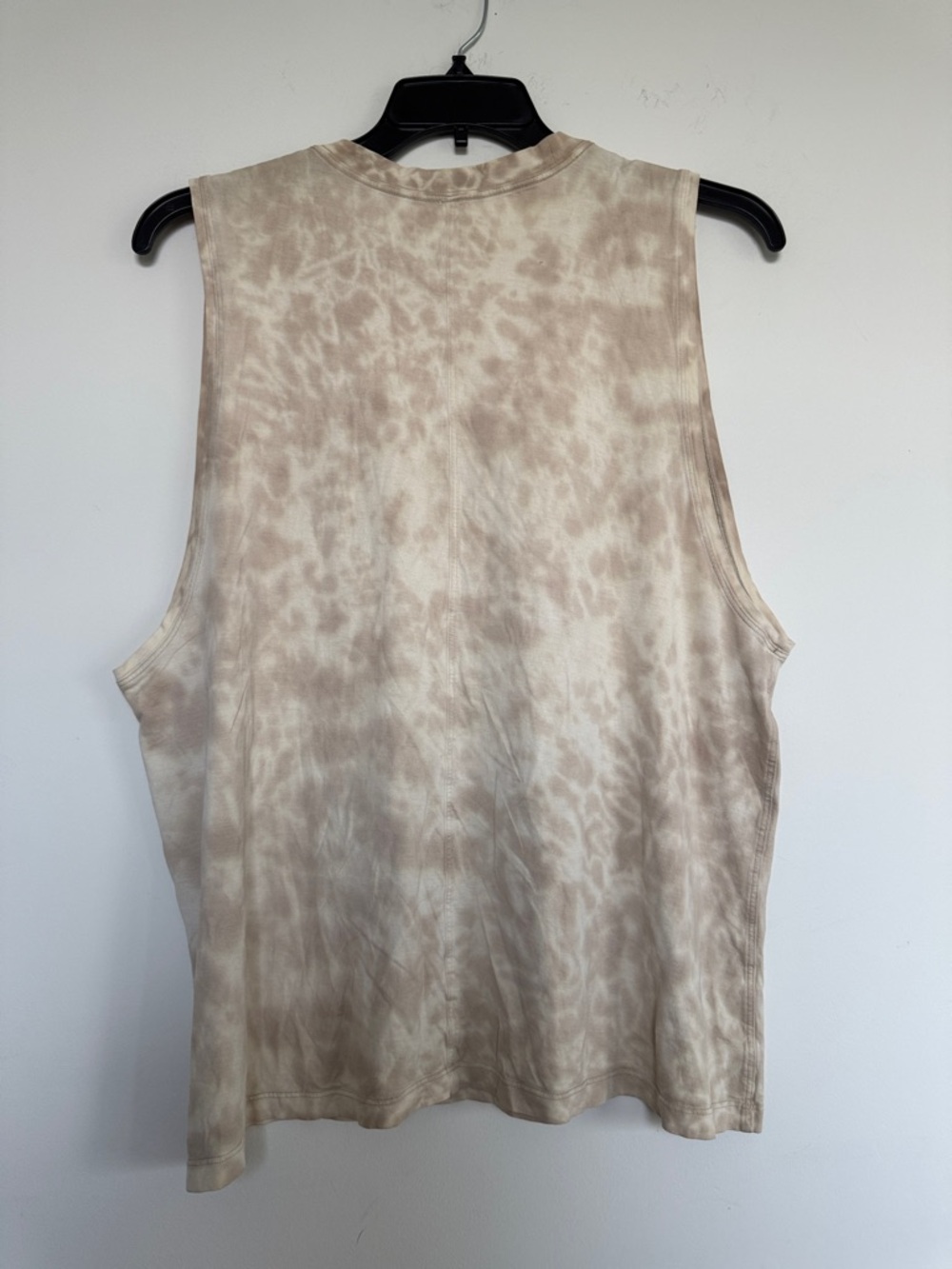 lululemon athletica Women's Beige Tie-Dye Muscle Tee - Picture 3 of 3